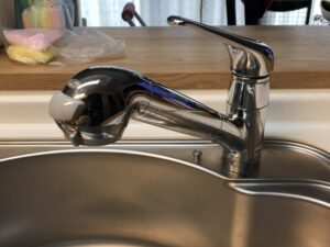 三重キッチン取付け隊　タカギ浄水栓の工事　施工前　
